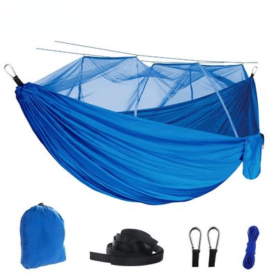Outdoor-Hängematte mit Fallschirm für Abenteuer im Freien